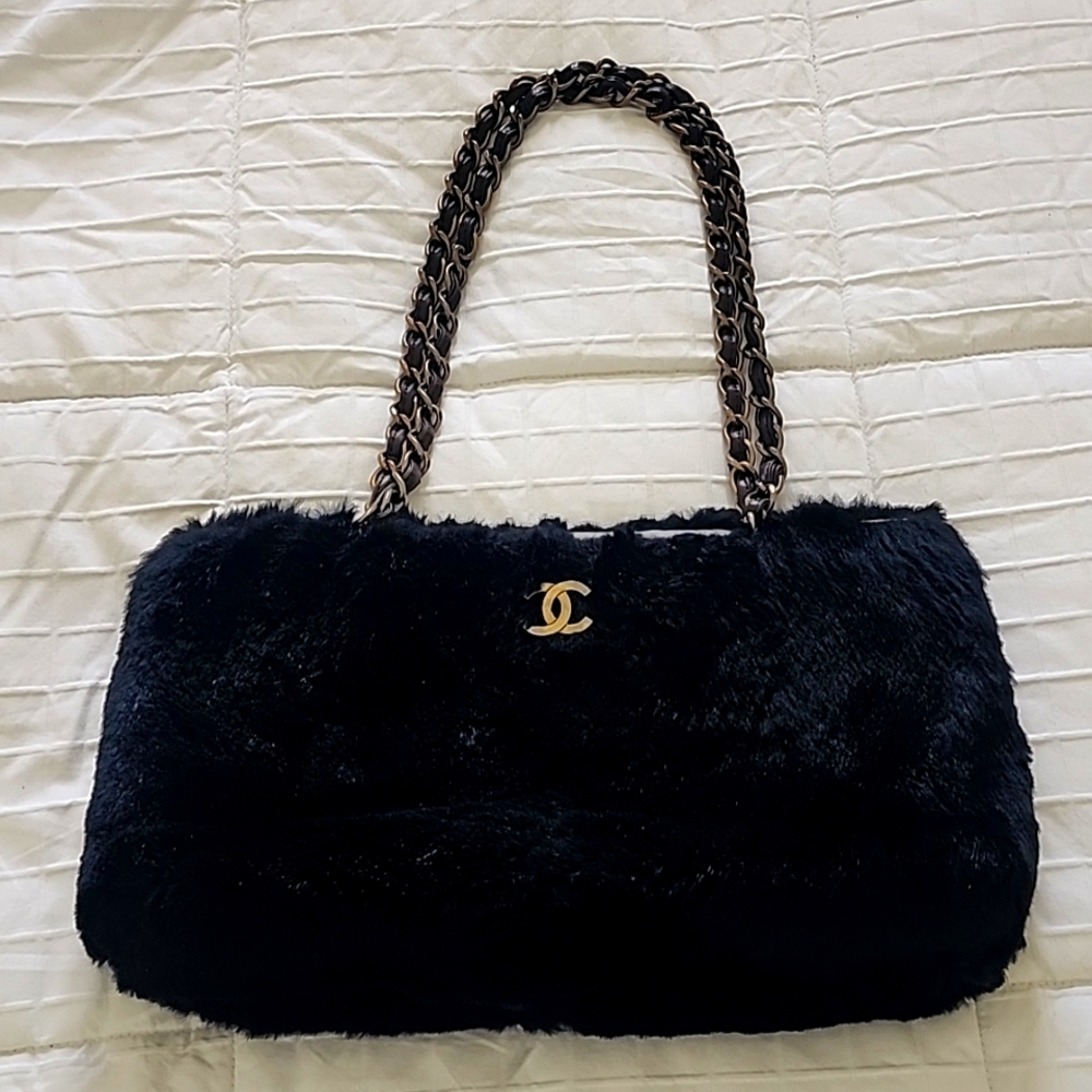 CHANEL FUR BLACK PURSE